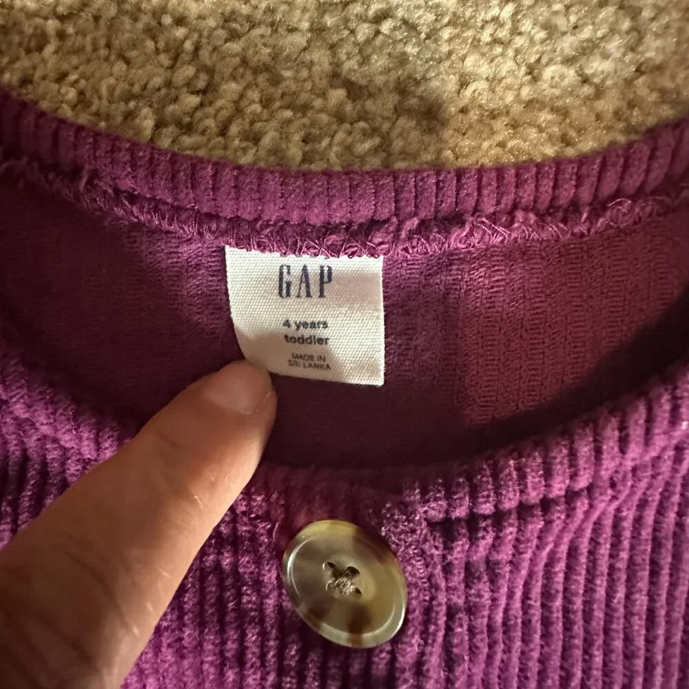 Gap Kids Girls Jumper SZ 4T 4 years PLUM CORDUROY front buttons & pockets